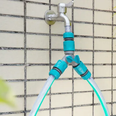 Produktbild von Navaris 2 Wege Verteiler Wasser mit Absperrventil - 3x Schlauchverbinder 1/2" Quick Connector - Doppel Anschluss Gartenschlauch Verteiler - Schlauch
