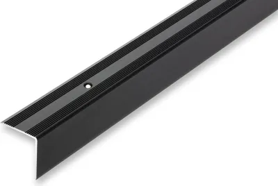 Produktbild von (18,99EUR/m) 30 x 32 x 1500 mm Treppenwinkel schwarz gebohrt inkl. Montageset Treppenkantenprofil Treppenkante