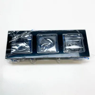 Produktbild von PANGTZEEN Schuko Steckdose, 3-fach, Unterputz, 16A, Glasrahmen, schwarz, ideal für Wohnzimmer, Schlafzimmer, Küche, Büro.