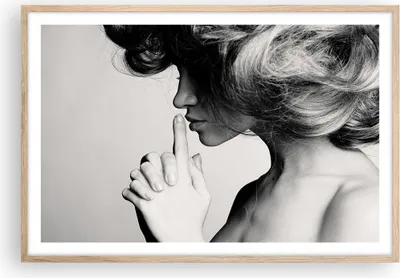Produktbild von Gerahmtes Poster - Rahmen in heller Eiche - Frau Modell - 91,5x61 cm - Wand Bild - Wanddeko - Wandbilder - Kunstposter - Wandposter - Bilderrahmen - Bilder - Kunstdruck - Wandbild - P2NAA91x61-3546
