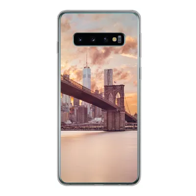 Produktbild von MuchoWow® Handyhülle Schutzhülle Hülle für Samsung Galaxy S10 Brooklyn Bridge und die New Yorker Skyline bei Sonnenuntergang Silikon Softcase Handy Hülle - Handytasche