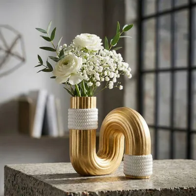 Immagine prodotto di Vaso Mauro Ferretti Bann, dimensioni 10,5x10,5x12,7 cm, colore oro e bianco