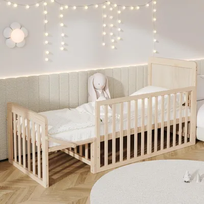 Produktbild von Mitwachsendes Babybett aus Kiefernholz, 60 x 120 cm, natur, 3-fach höhenverstellbar, mit Seitenschutz und Wickelablage