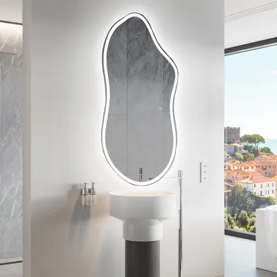 Produktbild von Unregelmäßiger asymmetrischer Spiegel mit LED Beleuchtung 84 x 154 cm - mit LED Beleuchtung - LED Farbe Kaltweiß 7000K - Individuell Nach Maß - Beleuchtet Wandspiegel Lichtspiegel Badezimmerspiegel - Sensor Schalter - FAS222