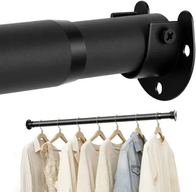 Obrázek produktu pro Věšák na oblečení, rozměry 43-142 cm, černý, ocelová tyč o průměru 32 mm, určený k montáži na zeď, pro šatní skříně