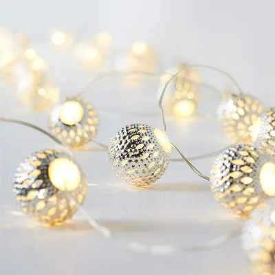 Micro-LED-Lichterkette, 20 warmweiße LEDs, 2,4 m, Timer, Indoor