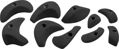Set von 10 schwarzen Klettergriffen aus dem "Holds Set 1 pinches" von Ocun; geeignet für Kletterwände.