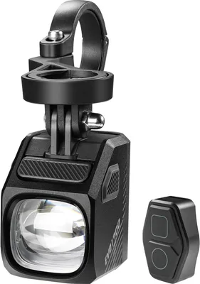 Imagen del producto de Magicshine EVO 1700: faro LED frontal negro con conexión USB-C y control remoto