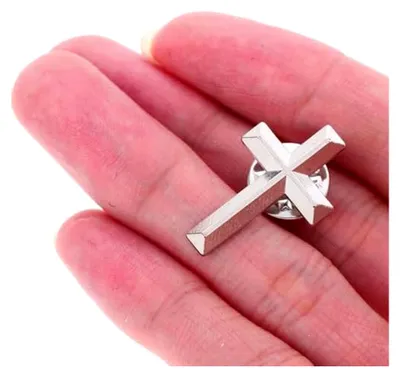 Produktbild von 12 Stück Kreuzbroschen aus Legierung mit runder Verschlussnadel für Hutschmuck und DIY-Modeaccessoires