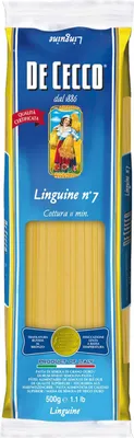 A package of De Cecco Linguine pasta.