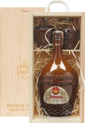 Produktbild von Jadwiga Met Pó³torak-Einhalber Geschenkset in einer leichten Holzbox mit kleinen Keramikbechern | 500ml | 16% Alkohol Metwein | Polnische Produktion