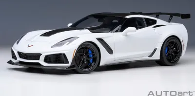 Produktbild von Autoart 71270 Chevrolet Corvette C7 ZR1 2019 weiß 1:18