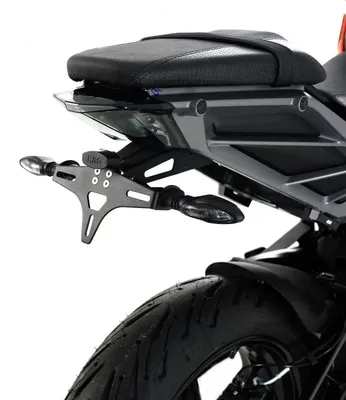 Produktbild von R&G Racing LP0375BK Kennzeichenhalter KTM Duke 125/250/390 Schwarz