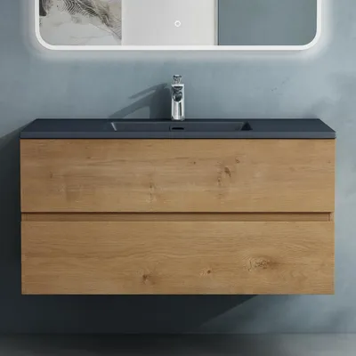 Image de doporro Meuble de Salle de Bain Suspendu Aspect de Chêne 100x48x50cm Ensemble de 2 Pièces Meuble avec Lavabo Gris Noir Mat Solid Surface Design Aqualis