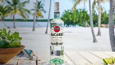Produktbild von Bacardi 2er Set Carta Blanca 2x 0,7L (37,5% Vol) Superior white Rum- [Enthält Sulfite]