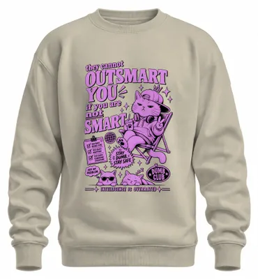 Imagen del producto de Camiseta de cuello redondo con el texto: "No pueden superarte si tú no eres tonto". Color: Natural. Talla: L