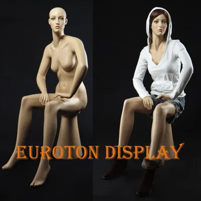 Productafbeelding van J-8 Etalagepop, etalagefiguur, vrouwelijk, nieuw met gezicht. Huidskleur, zittend