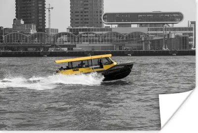 Produktbild von MuchoWow® Poster Schwarz-Weiß-Fotografie eines Bootes in der niederländischen Stadt Rotterdam 90x60 cm - Schlafzimmer
