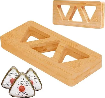 Obrázek produktu pro Sada na přípravu trojúhelníkových rýžových knedlíků z bambusu a dřeva.