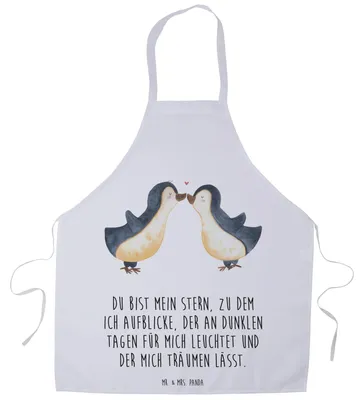Produktbild von Mr. & Mrs. Panda Schürze Pinguin Liebe - Weiß - Geschenk, Freundin, Küchenschürze, Arbeitsschürze, Liebesspruch, Hochzeitstag, Vertraut, Küchenzubehör, Paar, Grillschürze