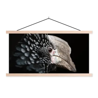 Produktbild von MuchoWow® Textilposter Vogel - Schnabel - Federn 120x60 cm mit holzfarbenen Rahmen - Klemmleiste