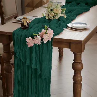 Zdjęcie produktu dla Bieżnik w kolorze oliwkowej zieleni, styl boho, 90 x 300 cm. Obrus ślubny, ciemnozielony