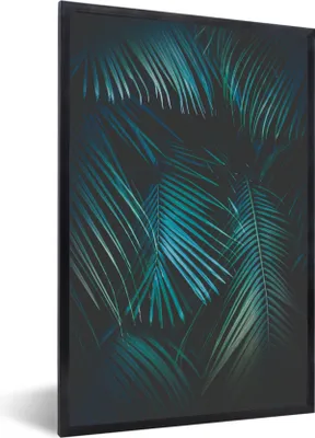 Produktbild von MuchoWow® Gerahmtes Poster Palme - Palmenbaum - Tropisch 60x90 cm - Poster mit Schwarzem Bilderrahmen Wandposter Rahmen Foto Bilder - Kunst