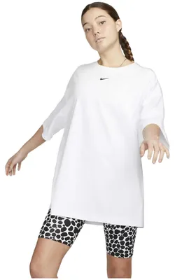 Produktbild von T-Shirt Nike DX7910-100 für Damen
