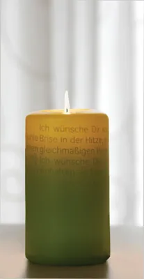 Produktbild von Bulla Wortlicht Kerze, Gedanken - Für dich, jadegrün