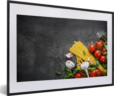Produktbild von MuchoWow® Gerahmtes Poster Nudeln - Kräuter - Tomate - Gewürze - Rustikal 60x40 cm - Poster mit Schwarzem Bilderrahmen Wandposter Rahmen Foto Bilder - Schlafzimmer - Plakat in Rahmen - Drucken
