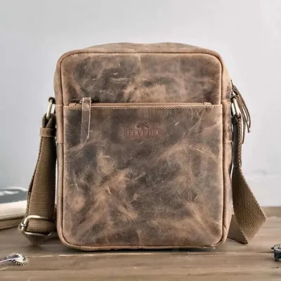 Produktbild von Braune Herren-Umhängetasche aus echtem Büffelleder im Vintage-Stil CB24