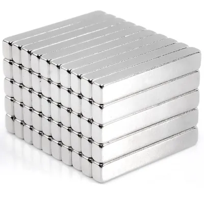 Produktbild von 50 Stück Neodym-Magnete, extra stark, 25x4x3 mm, flach, starke Mini-Magnete, kleine, starke rechteckige Magnete für Magnettafeln, Kühlschränke und Whiteboards.