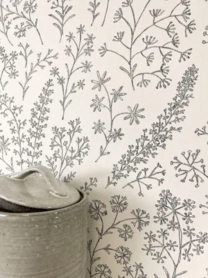 Produktbild von NEWROOM Tapete Weiß Vliestapete Blumen - Vintage Floral Schwarz  Floral Zweige Blumentapete Romantisch Blumenmuster