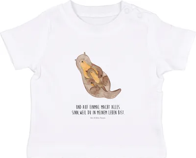 Produktbild von Mr. & Mrs. Panda Organic Baby Shirt Otter Kind 12. - 18. Monat - Weiß - Geschenk, Mama, Jerseyshirt, , Mutter, Familie, Geburt, Kinder Top, T-Shirt, Oberteil