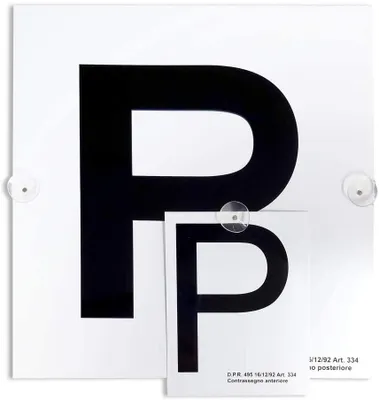 Image de Kennzeichnung “P” Fahranfänger avec Saugnäpfen, kit de 2 pièces avant + arrière