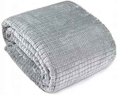 Produktbild von Tagesdecke Würfel 220x200 Sofadecke Bettdecke Mikrofaser Steppdecke Bett Wohndecke Weich (Grau)