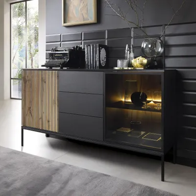 Produktbild von Moderne Geriffelte Kommode LAGOS K2D3SZ Schwarz Eiche Wotan LED auf Metallfüßen Schrank Sideboard