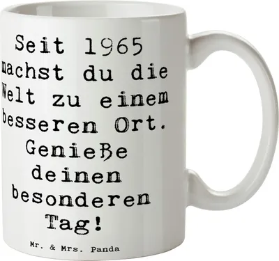 Produktbild von Mr. & Mrs. Panda Kaffeebecher Spruch 1965 Geburtstag Freude - Weiß - Geschenk, Tasse, Teebecher, Anerkennung, Teetasse, Nostalgie, Geburtsjahr, Kaffeetasse, Alter