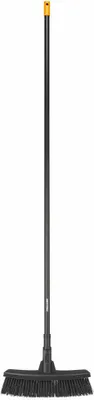 Image de Fiskars Solid Balai polyvalent M, Balai polyvalent, Balai de jardin, Accessoires de jardin, Acier, Noir / Orange, 160 cm, 1025921