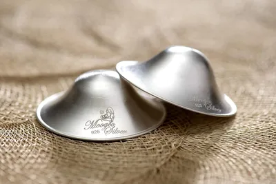 Produktbild von Silberhütchen  2 St.– schnelle Hilfe bei empfindlichen Brustwarzen – Stillutensilien – 925er Silber - REGULAR