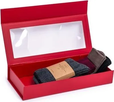 Zdjęcie produktu dla Pudełko Magnetyczne  Czerwone Z Okienkiem 345x150x55mm F2 Prezentowe