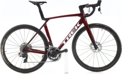 Produktbild von Trek Madone SL 6 AXS 12V · Rahmengröße 56 · Rennräder