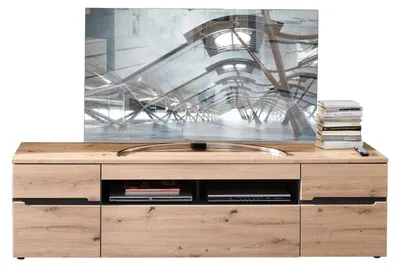 Lowboard MEMPHIS Artisan Eiche Graphit Nachbildung in Gesamtansicht mit TV, offenen Fächern und geschlossenen Türen.