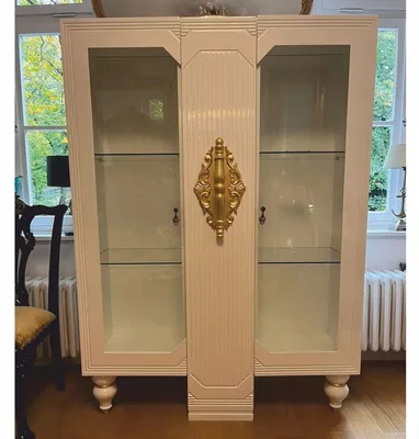 Produktbild von Casa Padrino Luxus Barock Vitrine Weiß / Gold 125 x 49 x H. 169 cm - Ausstellungsstück