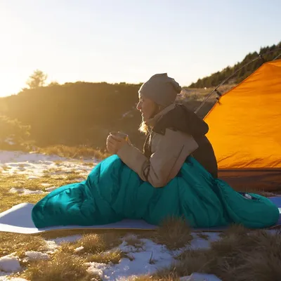 Produktbild von Famanu Schlafsack für Erwachsene - 4 Jahreszeiten, wasserabweisend, leicht und warm