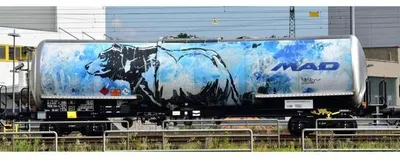 Produktbild von Arnold 3-tlg. Set Kesselwagen MAD Ep. VI D-BAS