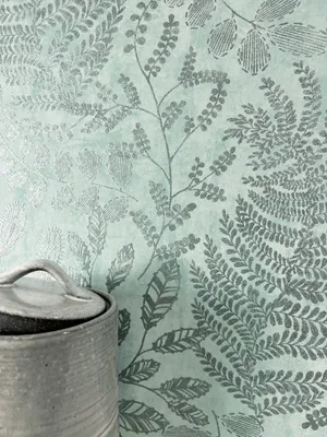 Produktbild von NEWROOM Tapete Türkis Vliestapete Zweige - Mustertapete Modern Silber Blätter Leicht glänzend Blumentapete Floral Naturzweige