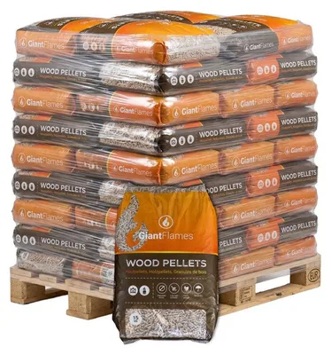 Produktbild von Palette Giant Flames Holzpellets 65 Säcke x 15 kg (975 kg)