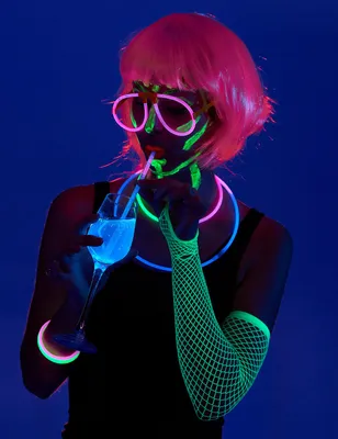 Immagine prodotto di Accessori per feste Scatola luminosa UV per feste 80 pezzi colorati - taglia unica