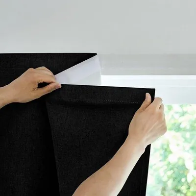 Productafbeelding van Zelfklevende Gordijnen - Verduisterende Raambekleding - Privacy Creëren - Boorvrije Installatie - 182 x 152 cm - Zwart
